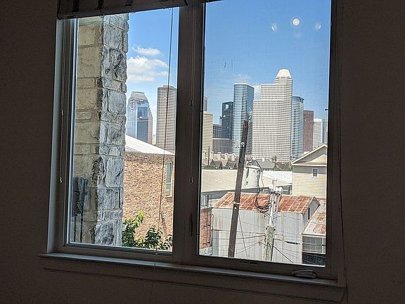 Master bed- Downtown view