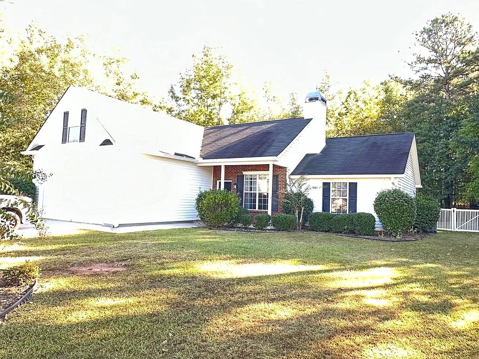 1st image of 70 Pine Park Cir