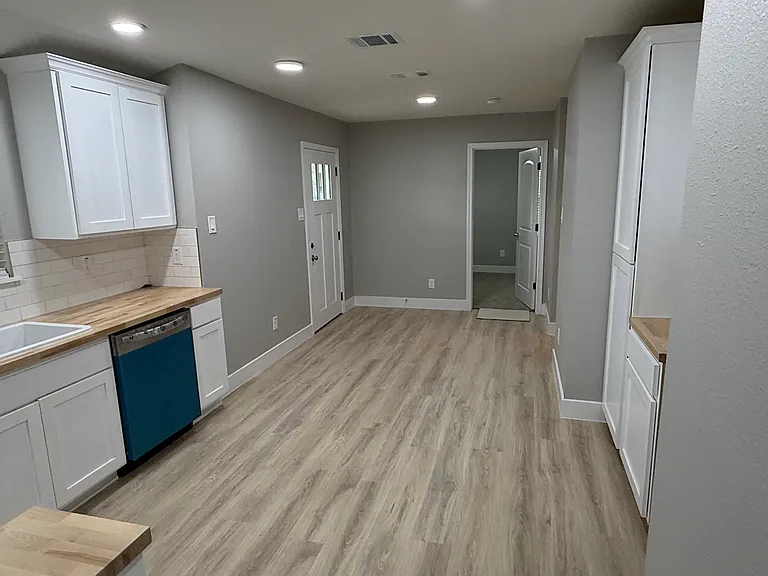 146 Redrock Dr — Photo 8