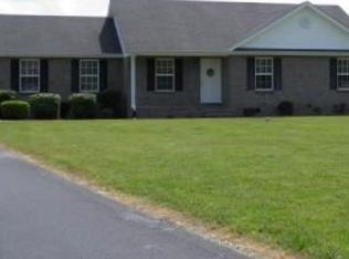 2877 Sixteenth Model Rd, Manchester, TN 37355