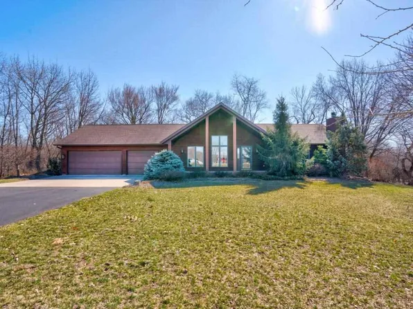 2789 Jeremy Ct NW, Swisher, IA 52338