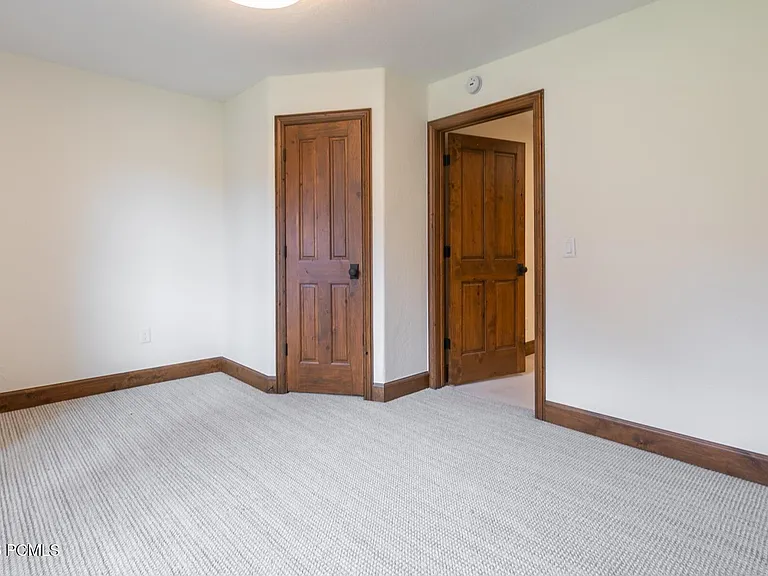 8766 N Daybreaker Dr — Photo 34