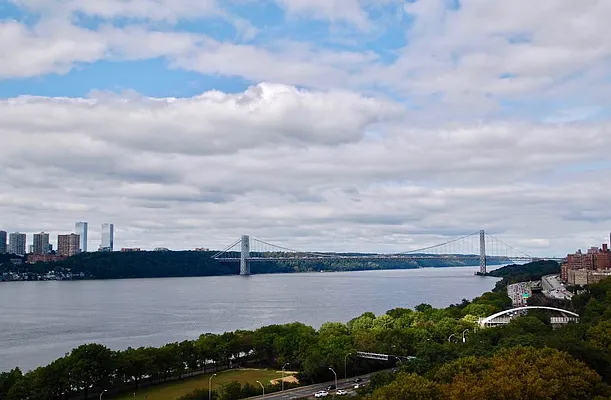 Rented by Compass | media 35