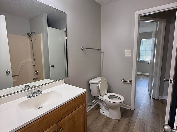 2nd image of 1201 N North St SE #3