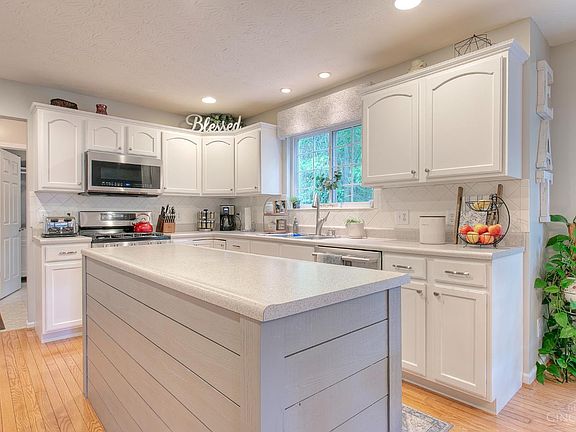 4th image of 1766 Liberty Woods Dr