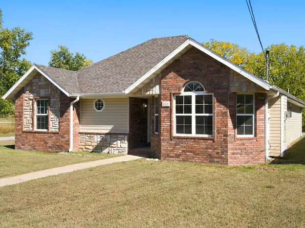 3340 N National Ave, Springfield, MO 65803