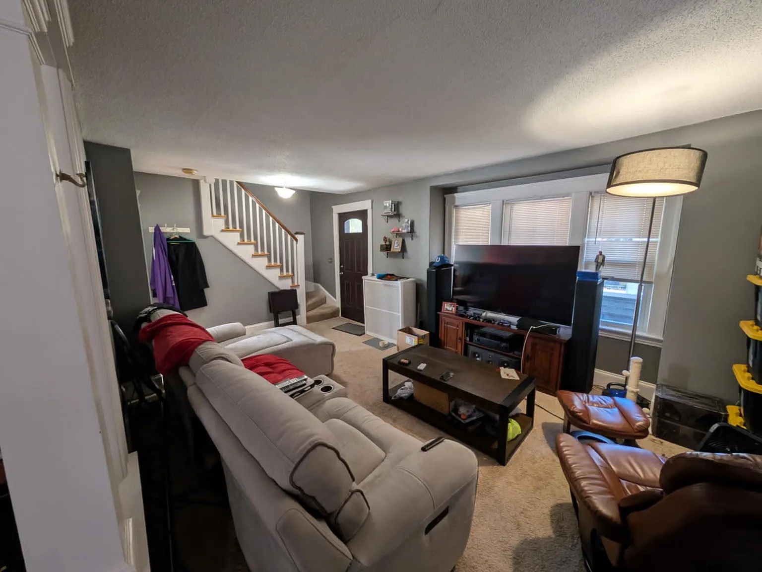 3 bed, 1196 sqft, $3,000 — Photo 2