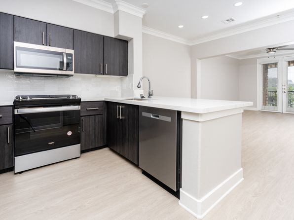 7225 Crescent Park W APT 226