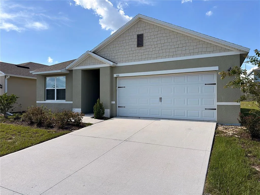 3 bed, 2.0 bath, 1690 sqft, $2,100 — Photo 3