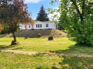 102 Robinson Ln, Saint Maries, ID 83861