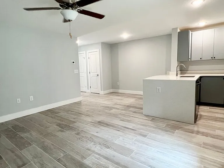 2705 Mercer Dr — Photo 18