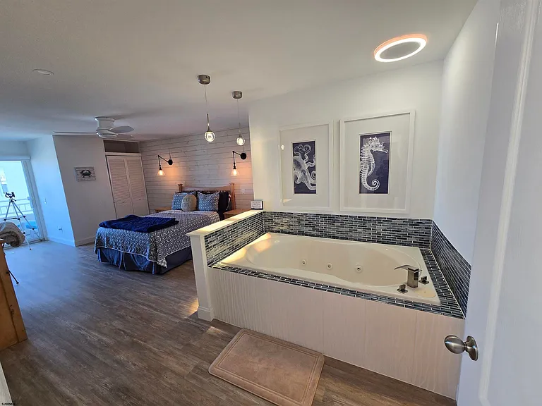 600 W Brigantine Ave #310 — Photo 17