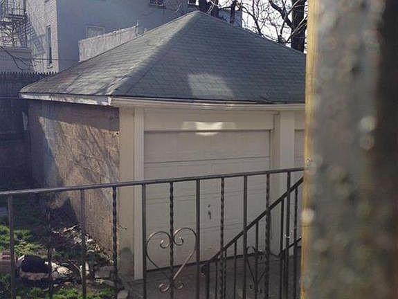 2nd image of 3011 Radcliff Ave