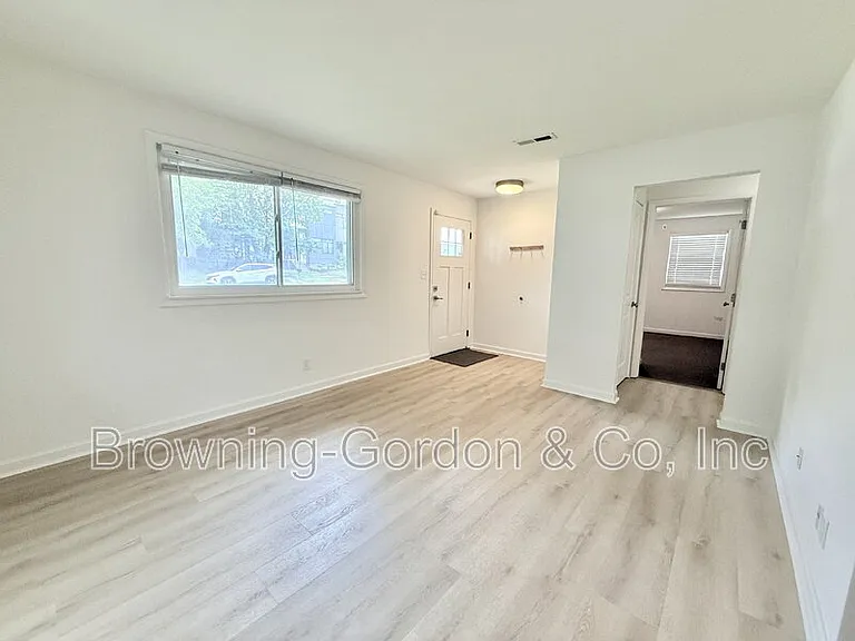 1017 14th Ave S — Photo 3