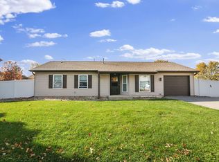 3505 Lake Meadow Dr, Valparaiso, IN 46385