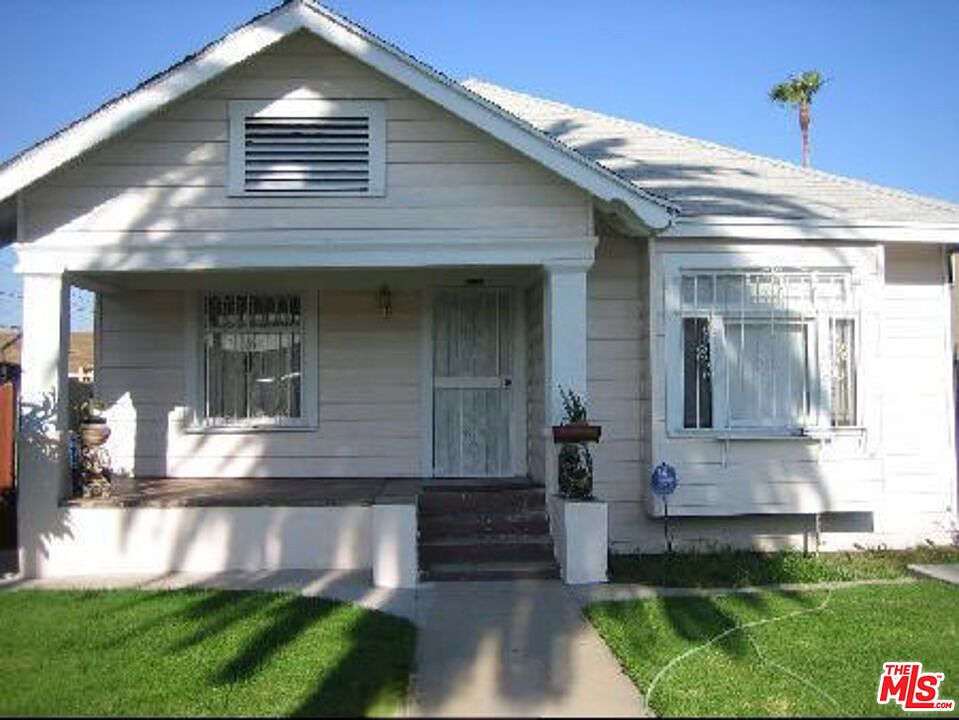1st image of 9210 S Figueroa St