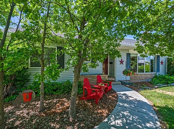 2nd image of 2428 E Beacon Dr