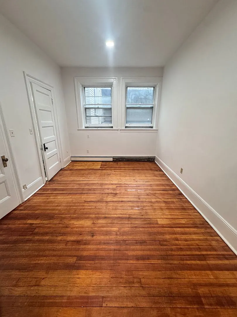 416 Bloomfield — Photo 3