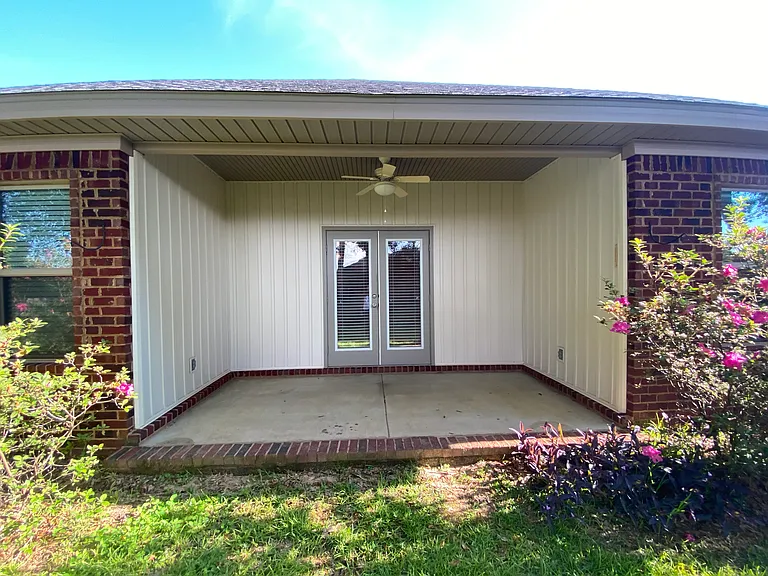 7700 Kari Ln — Photo 14
