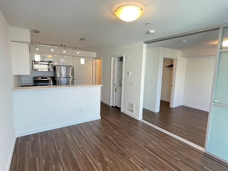 Queen Anne Flats — Photo 53