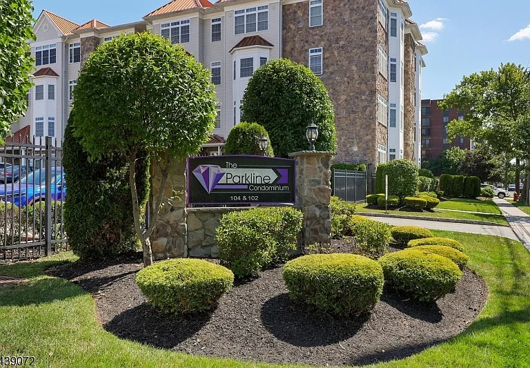 104 E Elizabeth Ave #303 — Photo 21
