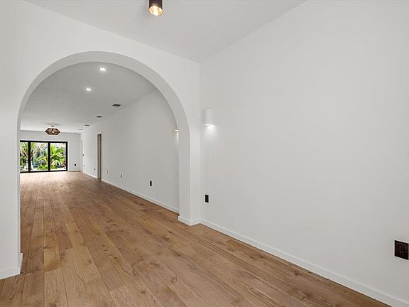 4th image of 1675 5TH STREET