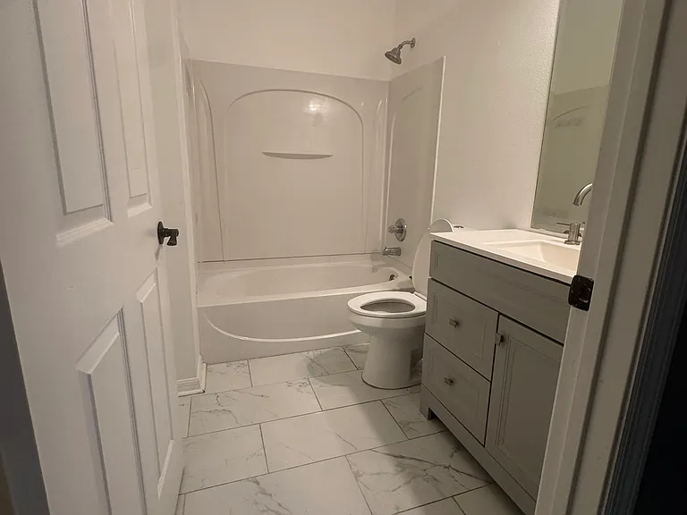 577 Vicks Landing Dr — Photo 7