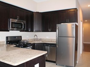 1215 N Rockwell St, Chicago, IL 60622