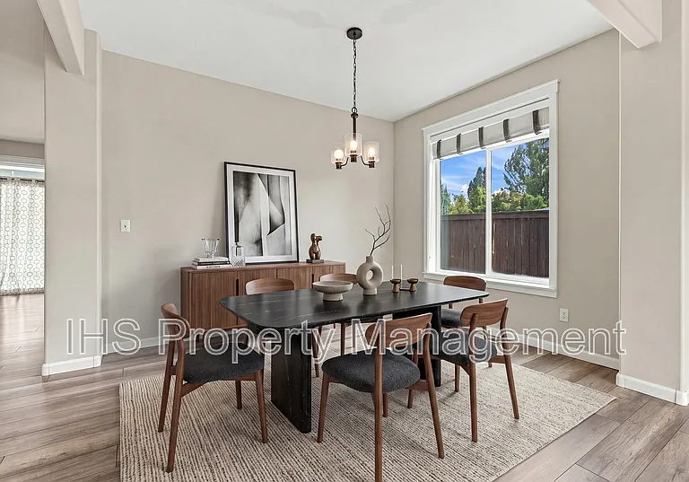 9711 Nottingham Dr — Photo 13