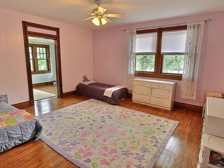 1005 Pontiac Ave — Photo 7