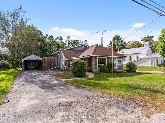 2nd image of 2315 Loop Rd