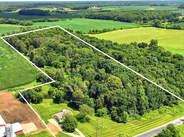 3138 Pierce Saint Croix Rd #B, Spring Valley, WI 54767