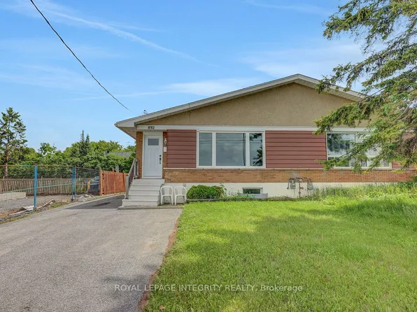 892 Baseline Rd #A, Ottawa, ON K2C 0A4
