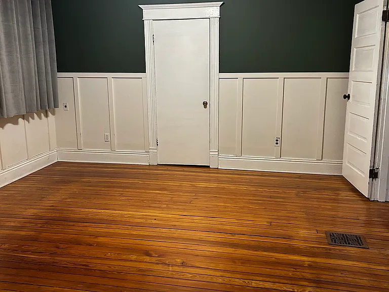 Upstairs Bedroom #1