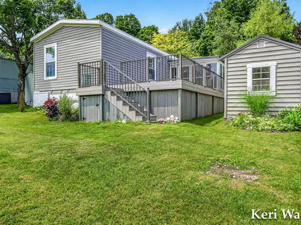6100 N Beaune Rd #40, Ludington, MI 49431