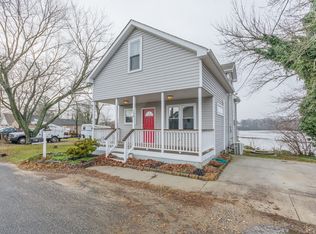 108 River Road Dr, West Deptford, NJ 08086