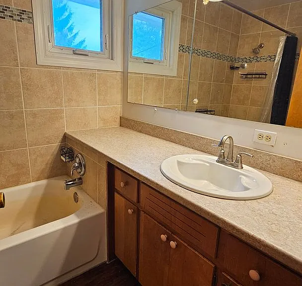 1087 Delwood Dr — Photo 15