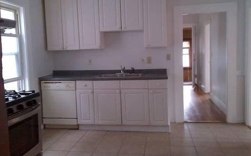 1st image of 115 Yorktown St #1
