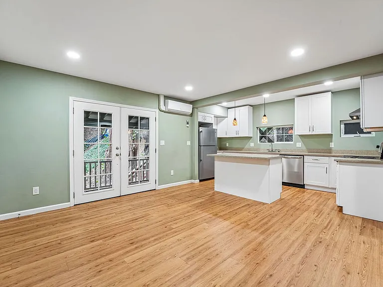21567 Starrett Hill Dr — Photo 27