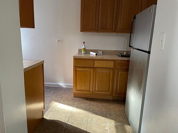 5th image of 8335 116th St APT 1E