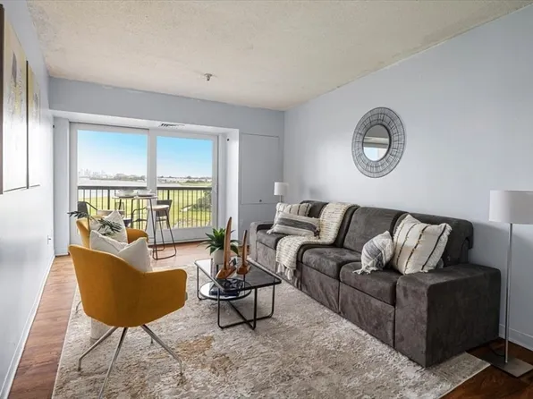 133 Commander Shea Blvd APT 512, Quincy, MA 02171