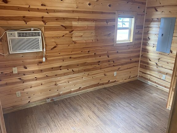 3rd image of 111 E Cottonwood Dr #10