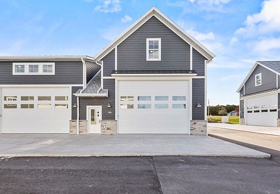 2nd image of 836 S 18th Ave #7