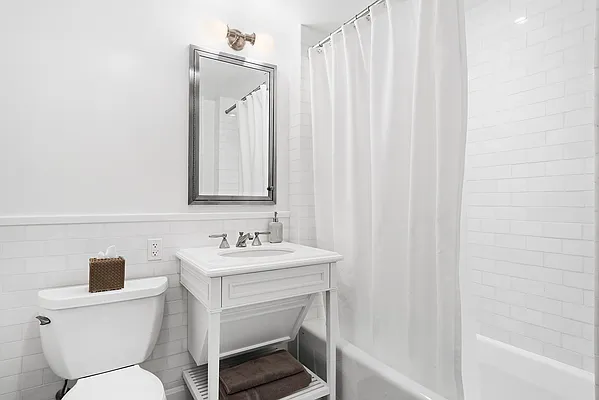 Rented by Compass | media 27