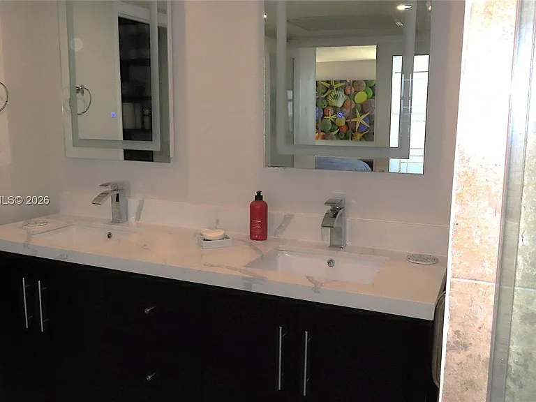 5701 Collins Ave #302 — Photo 23