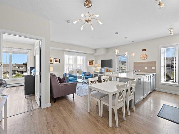4th image of 300 N Auburn Meadows Mnr SE #301