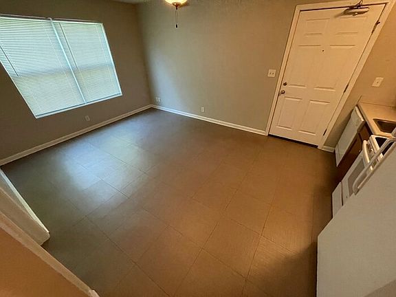 3rd image of 3544 Brockton Ln APT 6