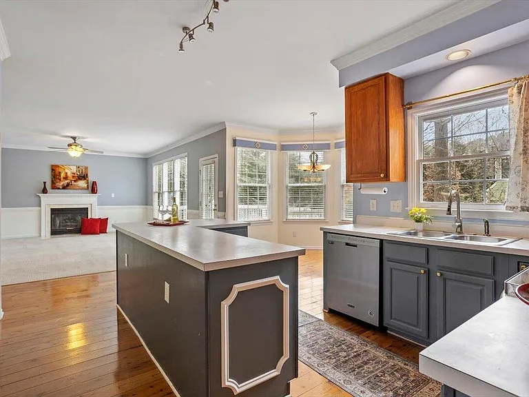 2804 Shofield Ct — Photo 10