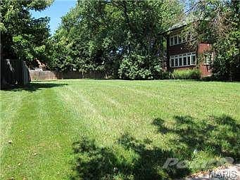 3rd image of 959 S Skinker Blvd
