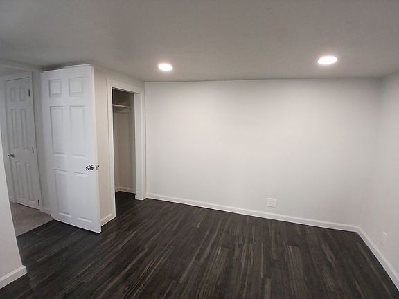 4th image of 307 S Lewis St APT 4